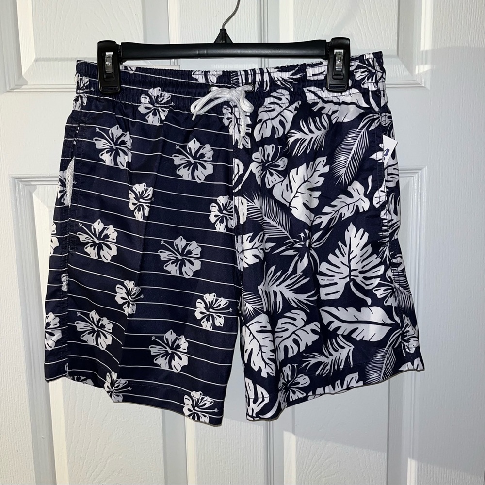 Trunks Swim Co Size SM Floral Swim Bottoms